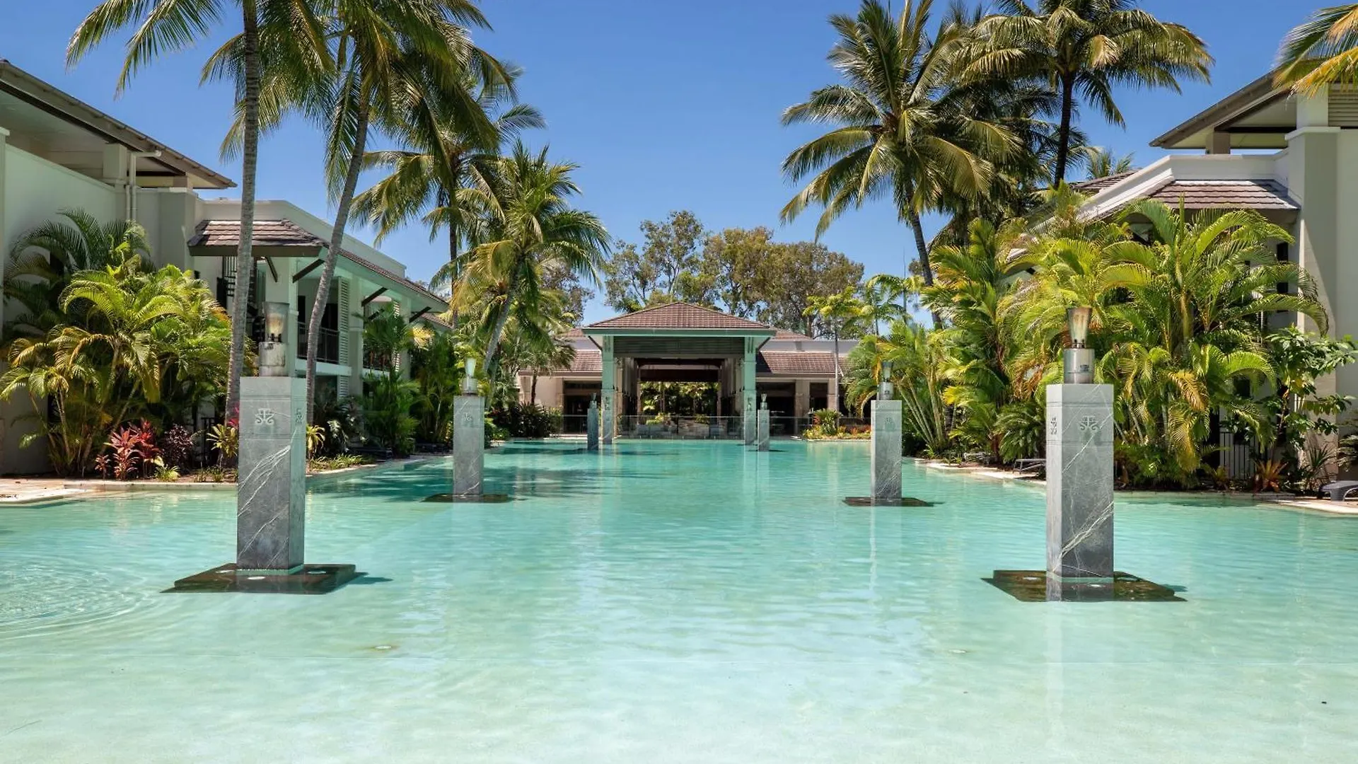 Luxury Apartments At Temple Resort And Spa Port Douglas 5*,  Australien